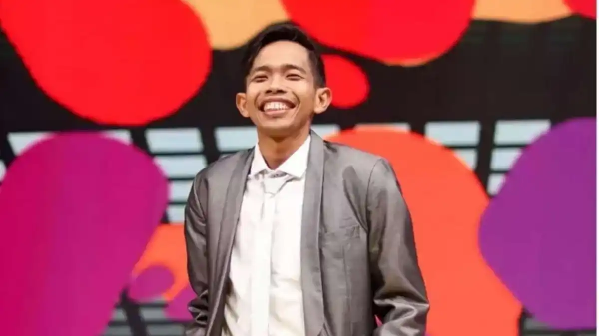 Dede Sunandar Tak Sadarkan Diri Setelah Duel Tinju dengan Vicky Prasetyo di Jambi