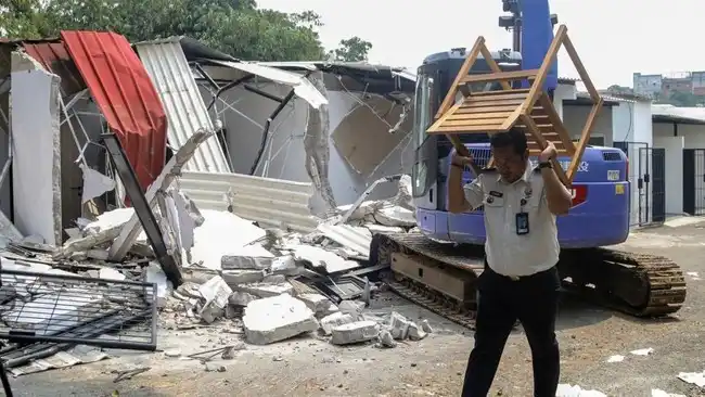 Tujuh Belas Pegawai Lapas Cibinong Dijatuhi Sanksi Setelah Temuan Ombudsman