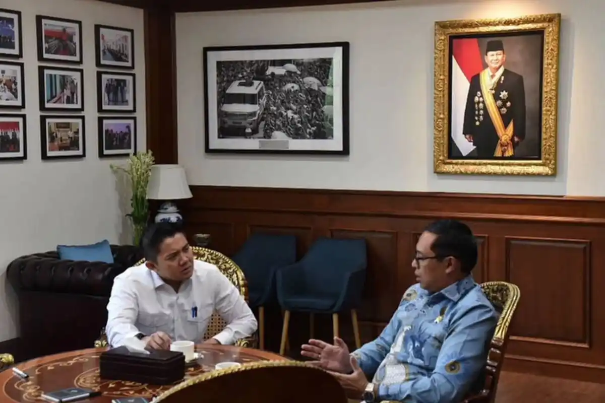 Teddy Indra Wijaya dan Hasan Nasbi Bahas Evaluasi Kebijakan serta Komunikasi Pemerintahan