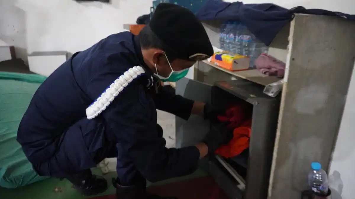 Petugas Rutan Depok Berinisial SD Dipecat Setelah Dugaan Penyelundupan Sabu