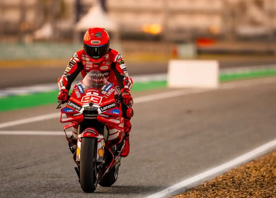 Raul Fernandez Rebut Pole Position MotoGP Mandalika 2026, Marc Marquez Start Keempat