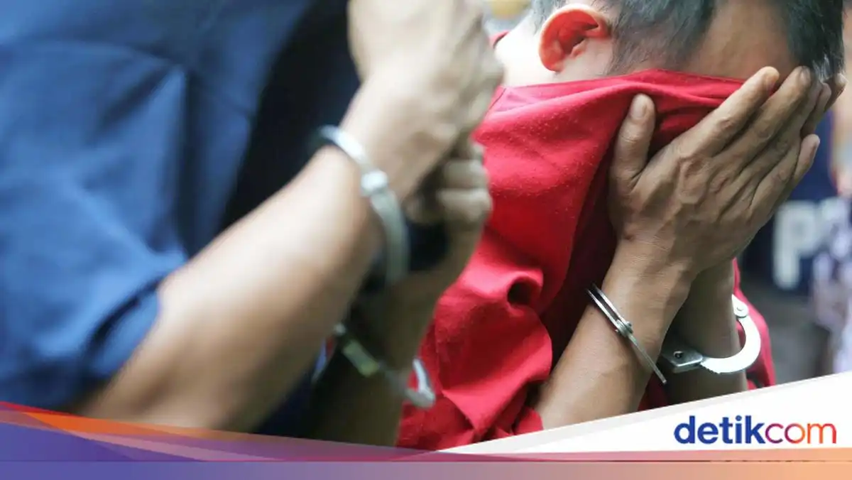 Akibat kejadian tersebut, kedua pelajar meninggal dunia di lokasi