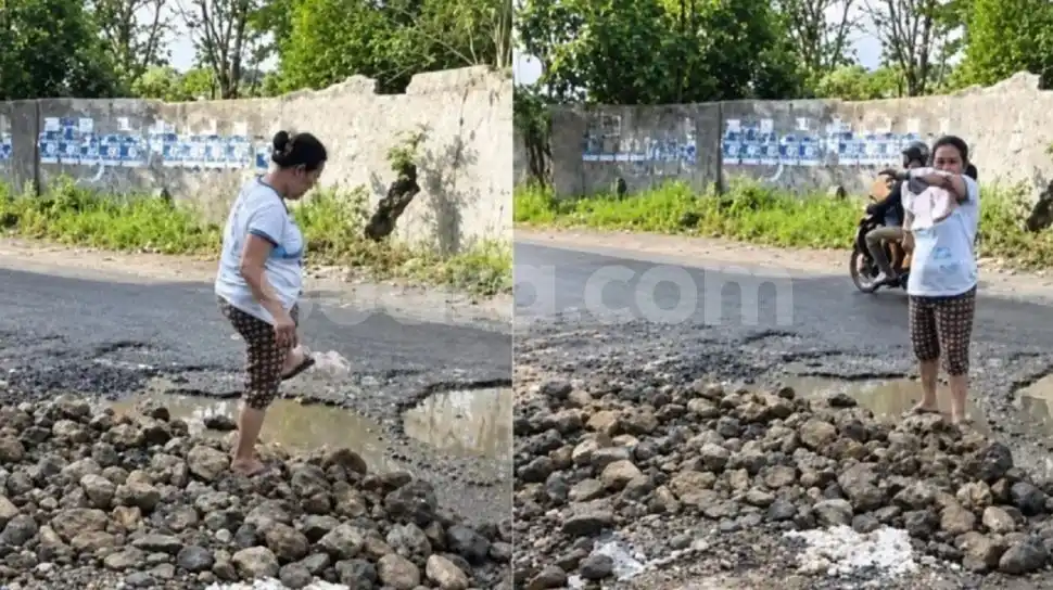 Aksi Spontan Emak-Emak Citamiang Soroti Jalan Rusak yang Membahayakan Pengendara