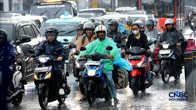 BMKG Memprakirakan Hujan Lebat dan Angin Kencang di Sejumlah Wilayah Indonesia