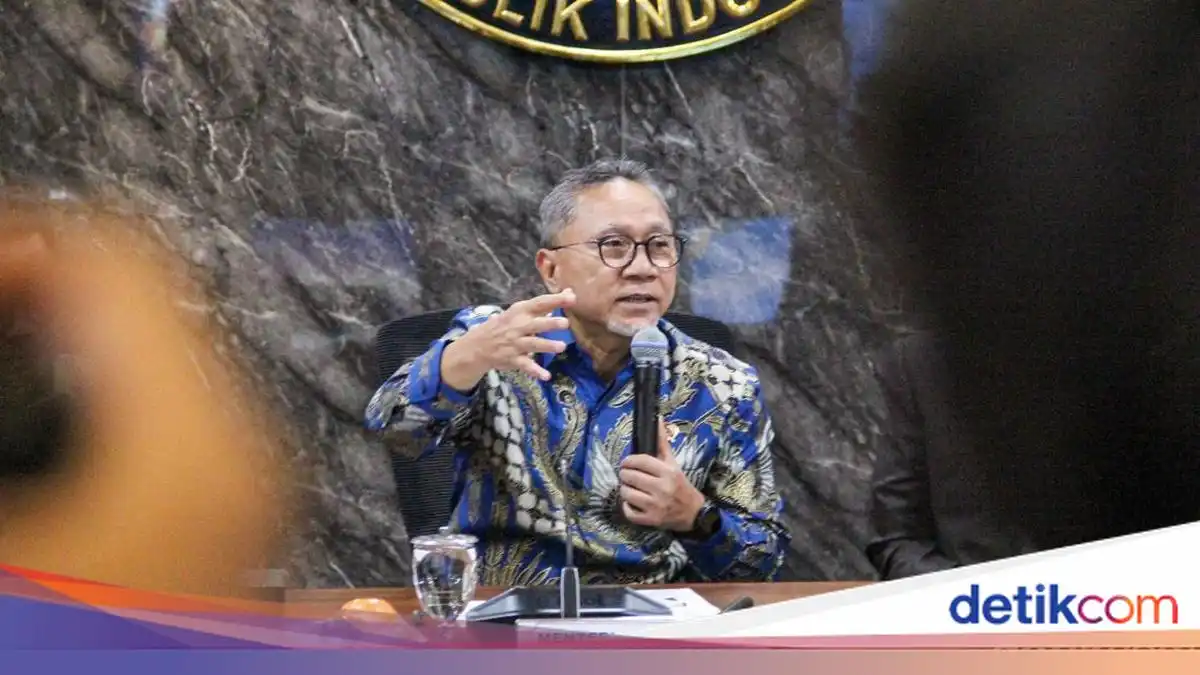 Alasan Pemerintah Menghentikan Ekspor Benih Bening Lobster Secara Permanen