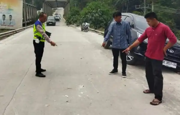 Dua Pelajar Meninggal dalam Kecelakaan Lima Kendaraan di Pringsewu