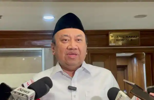 Komisi X Mendesak Pencairan Tunjangan Profesi Guru yang Tertunda