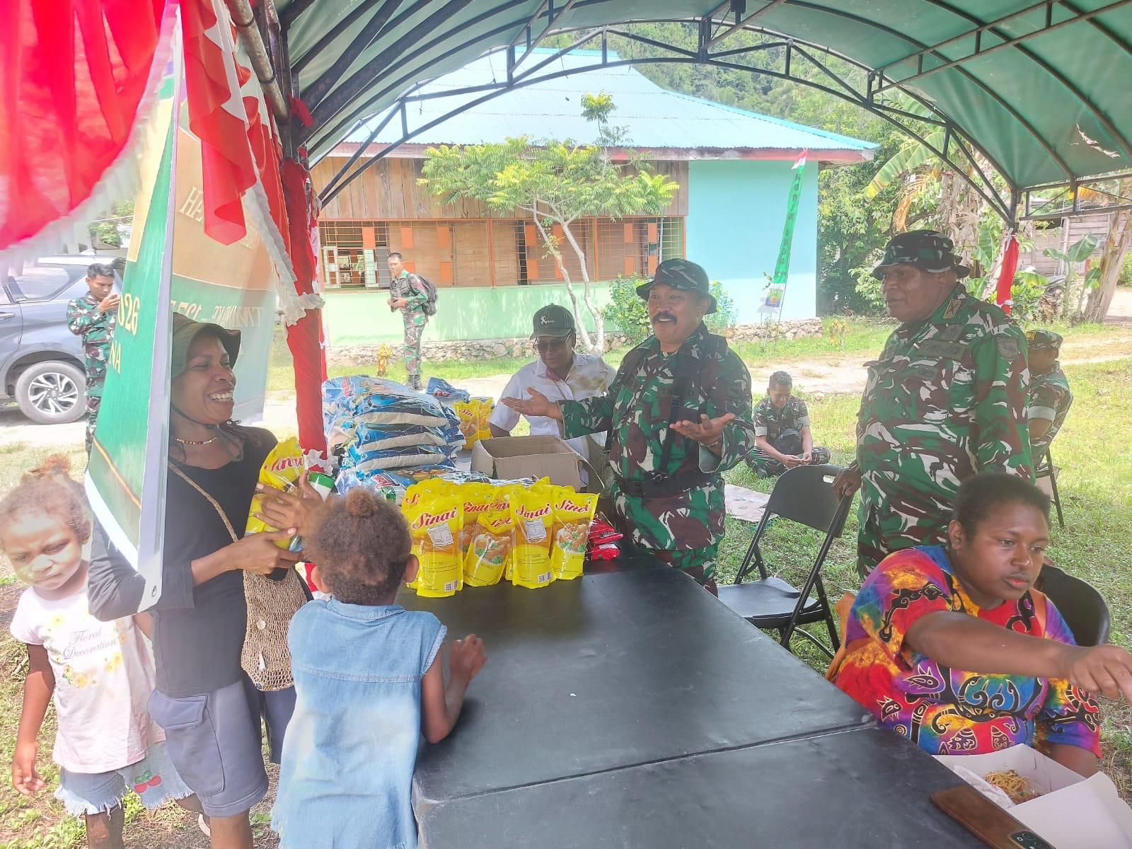 TMMD 127 Kodim 1804/Kaimana Gelar Pasar Murah di Kampung Marsi, Ringankan Beban Warga 1 IMG 20260311 WA0104